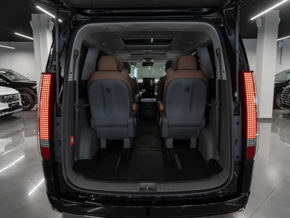 Hyundai Staria I с пробегом 2024 года, цена 6 200 000 рублей, 35945 км, минивэн, Автокод Объявления