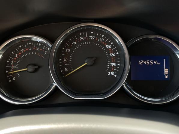 Renault Sandero II с пробегом 2016 года, цена 980 000 рублей, 124305 км, хэтчбек, Автокод Объявления
