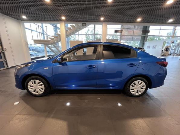 Kia Rio IV Рестайлинг с пробегом 2021 года, цена 1 385 000 рублей, 98097 км, седан, Автокод Объявления