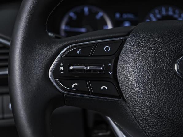 Hyundai Santa Fe IV с пробегом 2018 года, цена 2 388 000 рублей, 227344 км, внедорожник, Автокод Объявления