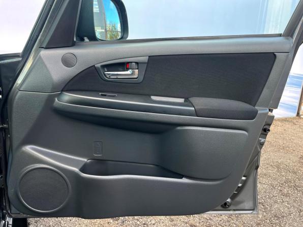 Suzuki SX4 I (Classic) Рестайлинг с пробегом 2010 года, цена 745 000 рублей, 196830 км, хэтчбек, Автокод Объявления