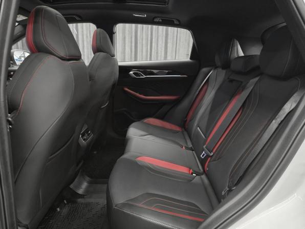 Geely Coolray I Рестайлинг с пробегом 2024 года, цена 2 400 000 рублей, 2800 км, внедорожник, Автокод Объявления