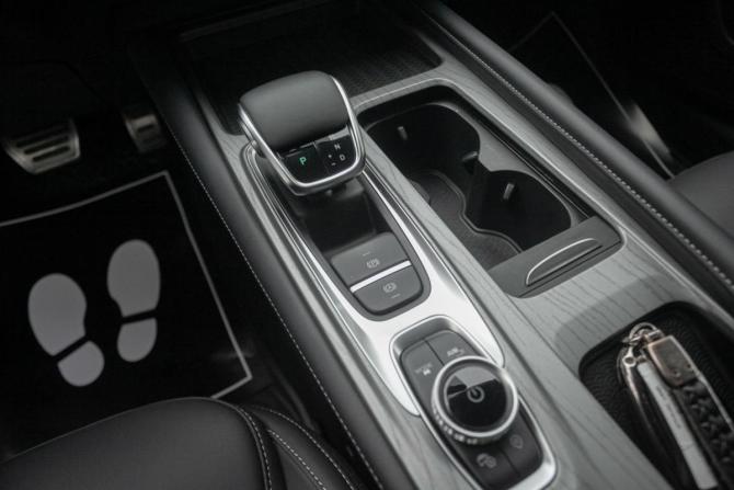 Chery Arrizo 8 с пробегом 2024 года, цена 2 248 000 рублей, 6300 км, седан, Автокод Объявления