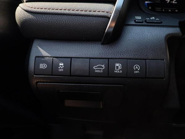 Toyota Camry VIII (XV70) Рестайлинг с пробегом 2022 года, цена 3 450 000 рублей, 66359 км, седан, Автокод Объявления