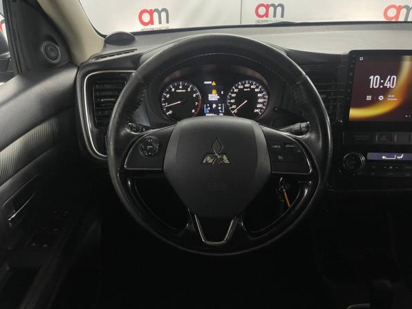 Mitsubishi Outlander III Рестайлинг 2 с пробегом 2016 года, цена 1 499 000 рублей, 258000 км, внедорожник, Автокод Объявления