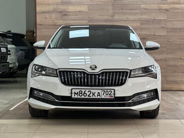 Skoda Superb III Рестайлинг с пробегом 2024 года, цена 3 620 000 рублей, 38400 км, лифтбек, Автокод Объявления