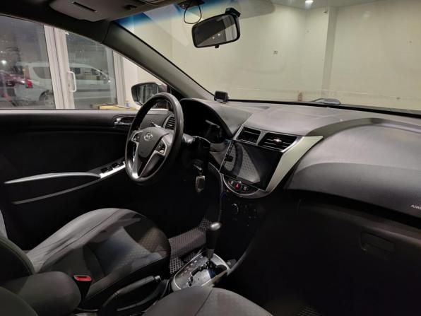 Hyundai Solaris I с пробегом 2013 года, цена 577 000 рублей, 212002 км, хэтчбек, Автокод Объявления