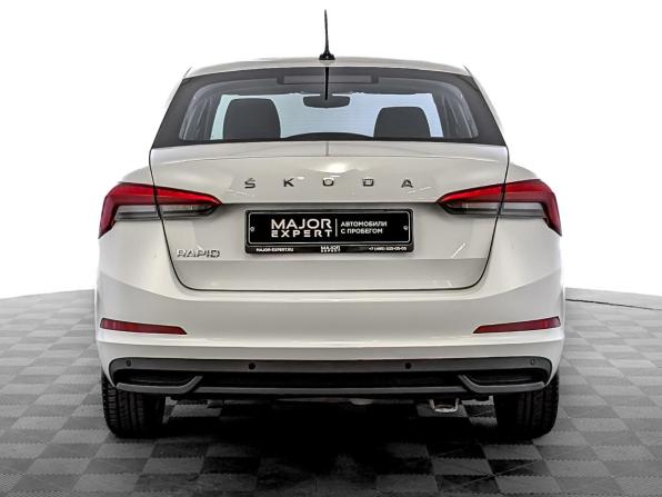Skoda Rapid II с пробегом 2022 года, цена 1 690 000 рублей, 60030 км, лифтбек, Автокод Объявления