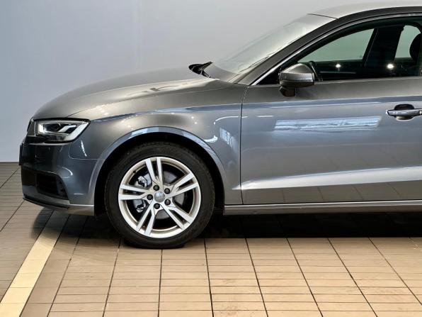 Audi A3 III (8V) Рестайлинг с пробегом 2019 года, цена 1 930 000 рублей, 130650 км, седан, Автокод Объявления