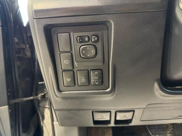 Toyota Land Cruiser Prado 150 Series с пробегом 2012 года, цена 2 265 900 рублей, 398000 км, внедорожник, Автокод Объявления