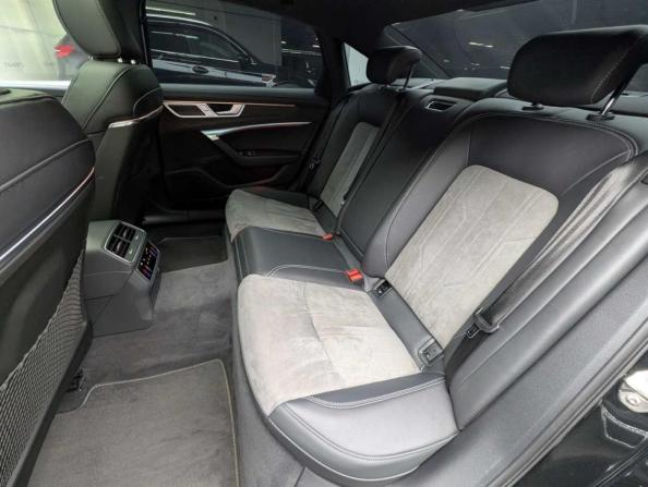 Audi A6 V (C8) Рестайлинг с пробегом 2023 года, цена 5 497 000 рублей, 35754 км, седан, Автокод Объявления