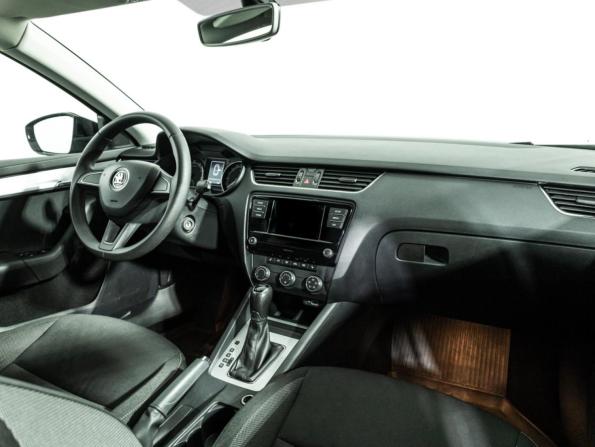 Skoda Octavia III (A7) Рестайлинг с пробегом 2018 года, цена 1 974 999 рублей, 89360 км, лифтбек, Автокод Объявления
