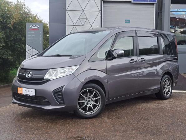 Honda Stepwgn V с пробегом 2016 года, цена 1 680 000 рублей, 230000 км, минивэн, Автокод Объявления