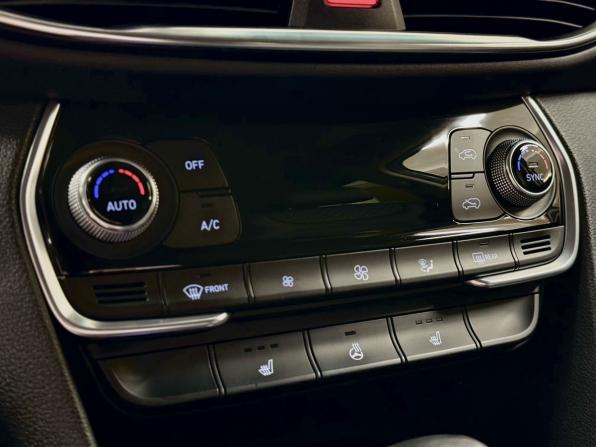 Hyundai Santa Fe IV с пробегом 2019 года, цена 3 430 000 рублей, 91341 км, внедорожник, Автокод Объявления