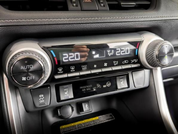 Toyota RAV4 V (XA50) с пробегом 2020 года, цена 3 400 000 рублей, 69069 км, внедорожник, Автокод Объявления