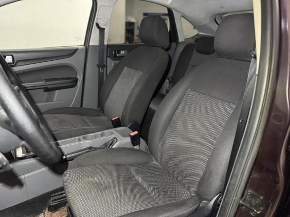 Ford Focus II Рестайлинг с пробегом 2010 года, цена 589 000 рублей, 173533 км, хэтчбек, Автокод Объявления