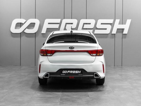 Kia Rio IV Рестайлинг с пробегом 2021 года, цена 1 299 000 рублей, 134460 км, седан, Автокод Объявления