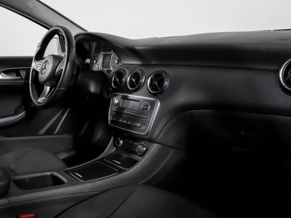 Mercedes-Benz A-Класс III (W176) Рестайлинг с пробегом 2016 года, цена 1 613 000 рублей, 70000 км, хэтчбек, Автокод Объявления