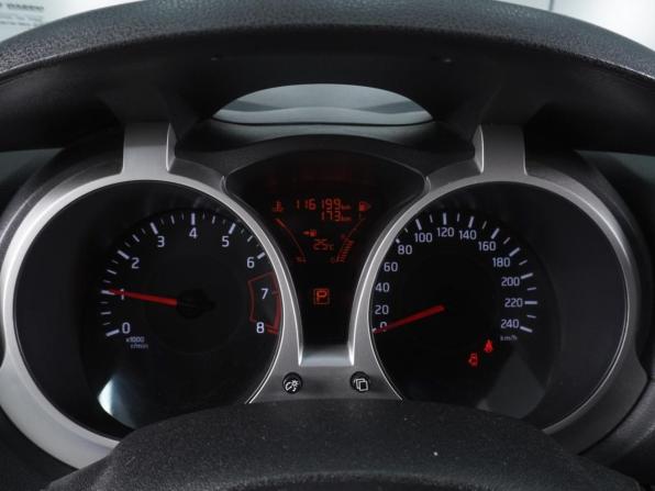 Nissan Juke I Рестайлинг с пробегом 2015 года, цена 1 319 000 рублей, 116199 км, внедорожник, Автокод Объявления