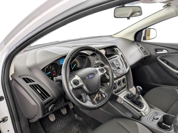 Ford Focus III с пробегом 2015 года, цена 875 000 рублей, 137938 км, универсал, Автокод Объявления