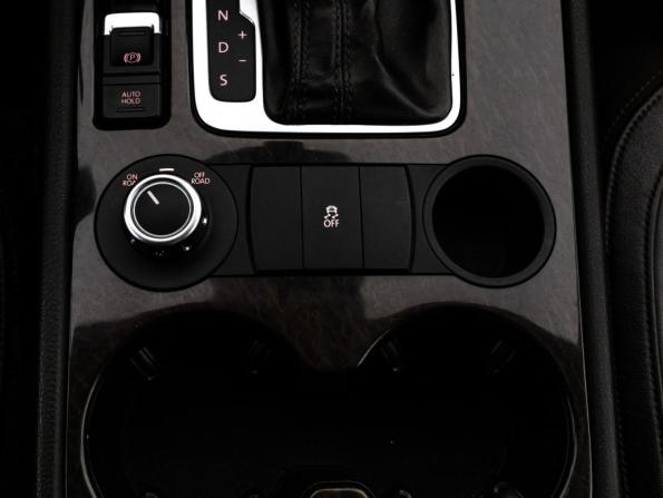 Volkswagen Touareg II с пробегом 2012 года, цена 1 699 000 рублей, 294054 км, внедорожник, Автокод Объявления