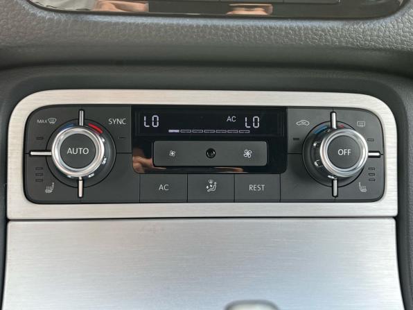 Volkswagen Touareg II с пробегом 2013 года, цена 2 199 000 рублей, 159488 км, внедорожник, Автокод Объявления