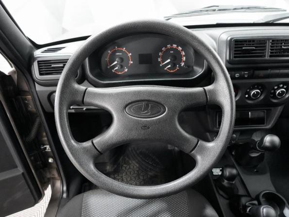 Lada (ВАЗ) Niva Legend с пробегом 2024 года, цена 989 000 рублей, 8000 км, внедорожник, Автокод Объявления