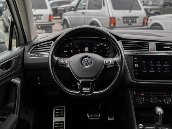 Volkswagen Tiguan II с пробегом 2018 года, цена 2 849 000 рублей, 106526 км, внедорожник, Автокод Объявления