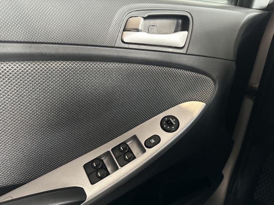 Hyundai Solaris I Москва  - изображение 13