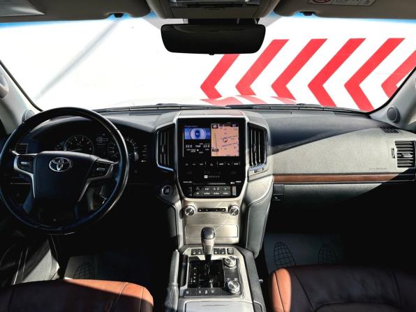Toyota Land Cruiser 200 Series Рестайлинг 2 с пробегом 2020 года, цена 8 120 000 рублей, 155042 км, внедорожник, Автокод Объявления
