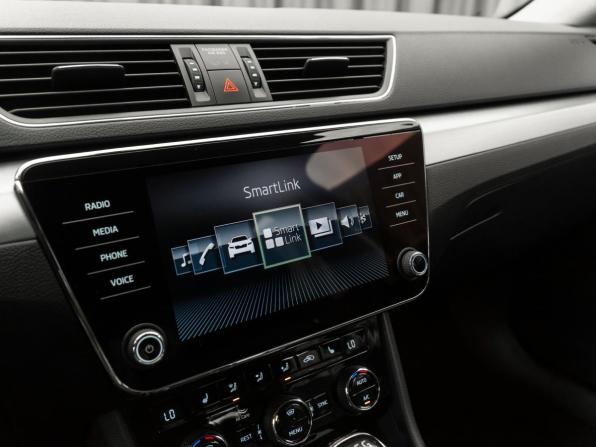 Skoda Superb III с пробегом 2018 года, цена 2 195 000 рублей, 99536 км, лифтбек, Автокод Объявления