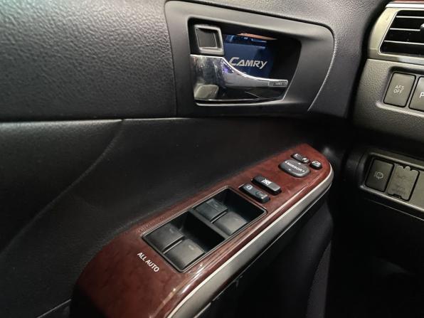 Toyota Camry VII (XV50) с пробегом 2012 года, цена 1 399 000 рублей, 293403 км, седан, Автокод Объявления