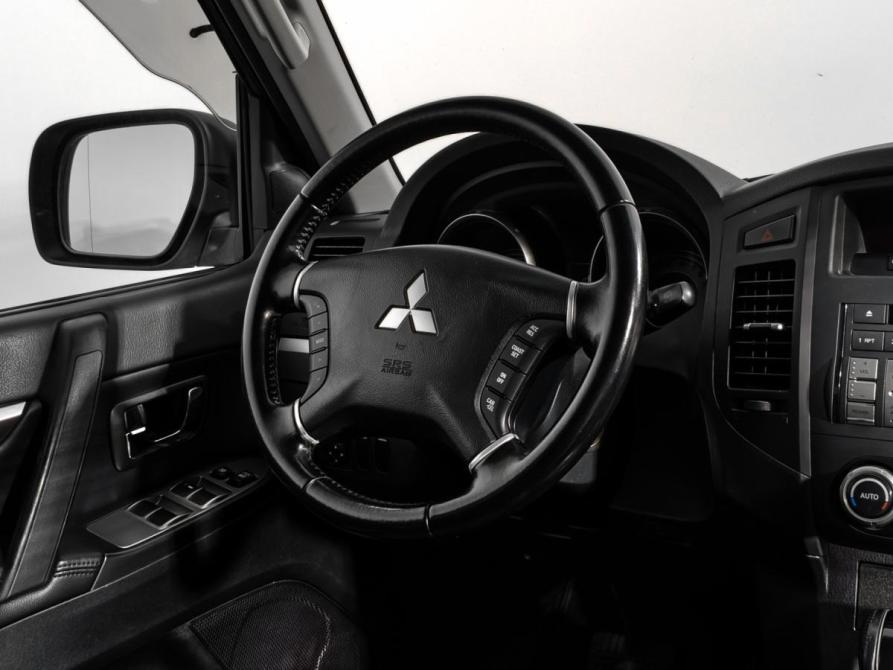 Mitsubishi Pajero IV Рестайлинг 1 Санкт-Петербург  - изображение 15