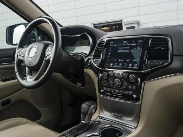 Jeep Grand Cherokee IV (WK2) Рестайлинг с пробегом 2021 года, цена 5 387 000 рублей, 38999 км, внедорожник, Автокод Объявления