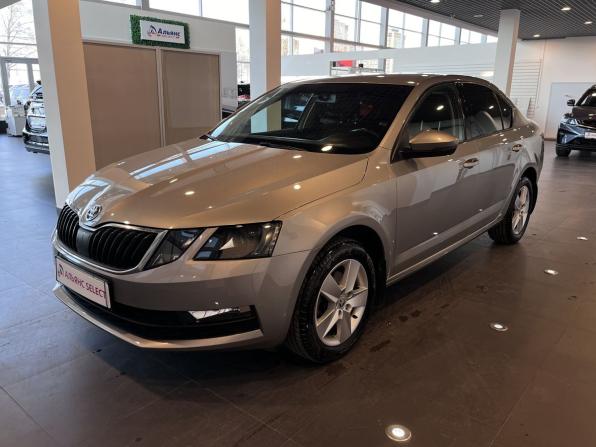 Skoda Octavia III (A7) Рестайлинг с пробегом 2018 года, цена 1 953 000 рублей, 83637 км, лифтбек, Автокод Объявления