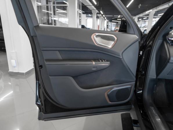 Lynk &amp; Co 900 с пробегом 2026 года, цена 7 400 000 рублей, 50 км, внедорожник, Автокод Объявления