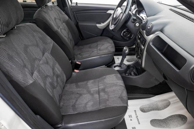 Renault Logan I Рестайлинг с пробегом 2015 года, цена 599 000 рублей, 91000 км, седан, Автокод Объявления