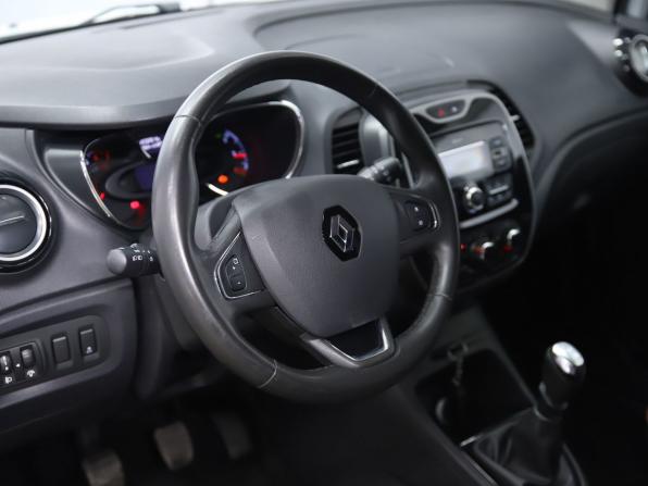 Renault Kaptur I с пробегом 2019 года, цена 1 630 000 рублей, 137567 км, внедорожник, Автокод Объявления