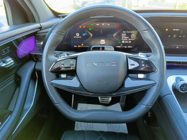 Exeed RX с пробегом 2023 года, цена 2 899 995 рублей, 60001 км, внедорожник, Автокод Объявления