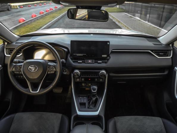 Toyota RAV4 V (XA50) с пробегом 2025 года, цена 3 823 777 рублей, 25000 км, внедорожник, Автокод Объявления