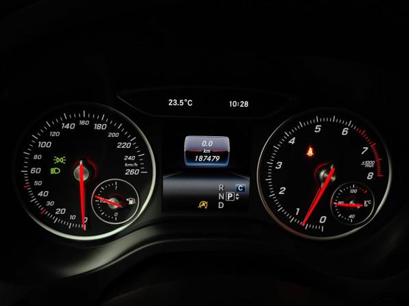 Mercedes-Benz GLA I (X156) Рестайлинг с пробегом 2019 года, цена 1 818 000 рублей, 187479 км, внедорожник, Автокод Объявления