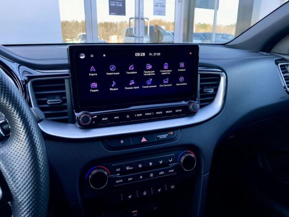 Kia Ceed III Рестайлинг с пробегом 2021 года, цена 2 179 000 рублей, 32000 км, универсал, Автокод Объявления