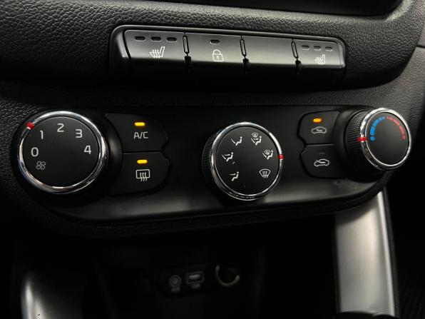 Kia Ceed II Рестайлинг с пробегом 2015 года, цена 1 190 000 рублей, 156000 км, хэтчбек, Автокод Объявления