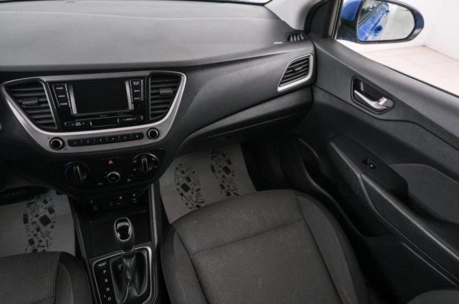 Hyundai Solaris II с пробегом 2017 года, цена 1 399 000 рублей, 77000 км, седан, Автокод Объявления