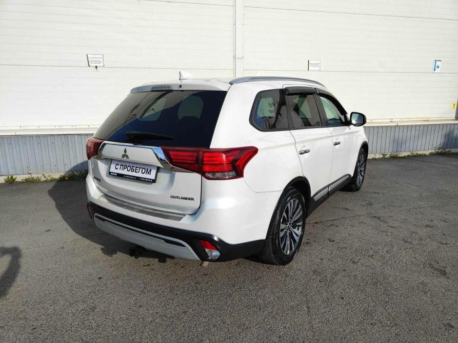 Mitsubishi Outlander III Рестайлинг 3 Санкт-Петербург  - изображение 4