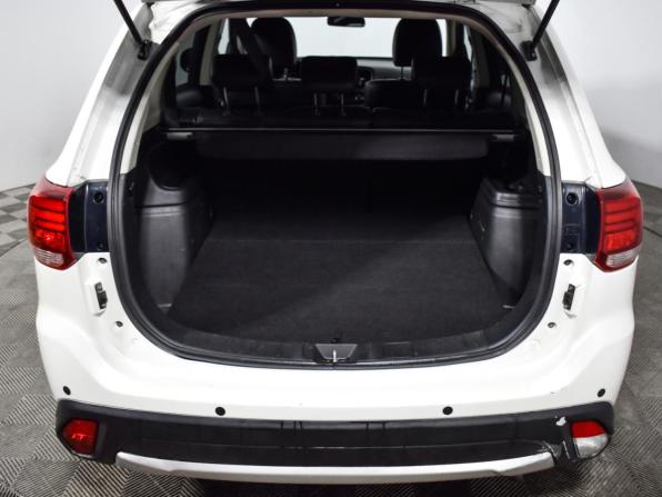 Mitsubishi Outlander III Рестайлинг 2 с пробегом 2016 года, цена 1 425 000 рублей, 259632 км, внедорожник, Автокод Объявления