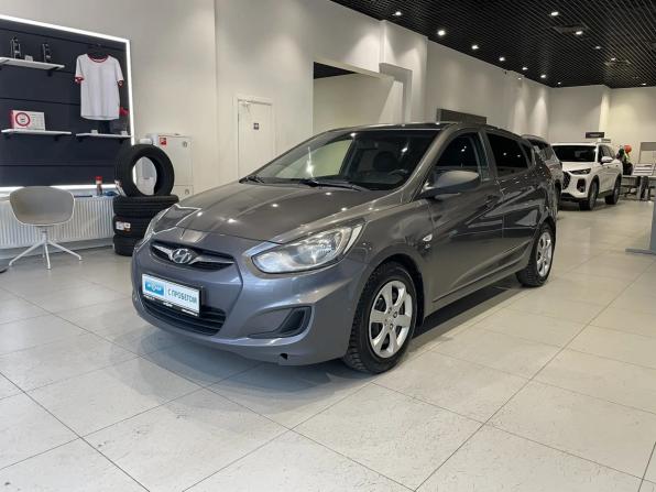 Hyundai Solaris I с пробегом 2012 года, цена 615 000 рублей, 199679 км, хэтчбек, Автокод Объявления