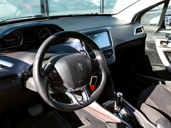 Peugeot 2008 I с пробегом 2014 года, цена 765 000 рублей, 129766 км, внедорожник, Автокод Объявления