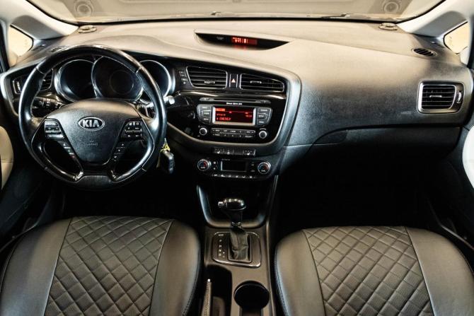 Kia Ceed II с пробегом 2013 года, цена 1 250 000 рублей, 119246 км, хэтчбек, Автокод Объявления