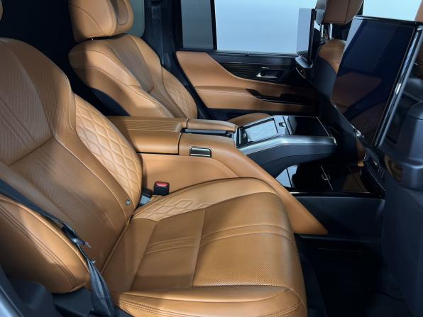 Lexus LX IV с пробегом 2022 года, цена 16 935 000 рублей, 45625 км, внедорожник, Автокод Объявления